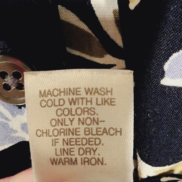 J. Jill Floral Button Front V-Neck Shirt 3/4 Sleeve Pastel Flower Print Rayon 2X - Picture 8 of 11